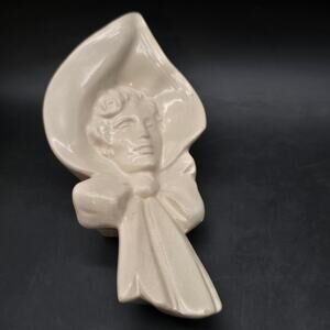 McCoy White Lady in Bonnet Wall Pocket Vintage USA Pottery